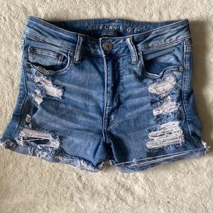 American Eagle shorts 6 ripped medium wash denim